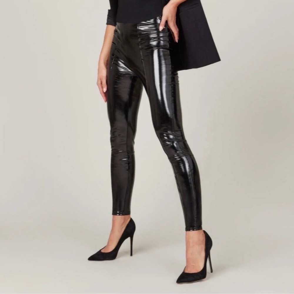 🖤Spanx Faux Patent Black Leather Leggings Size medium